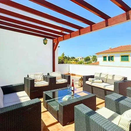 Casa Branca, Village וילה אלטורה